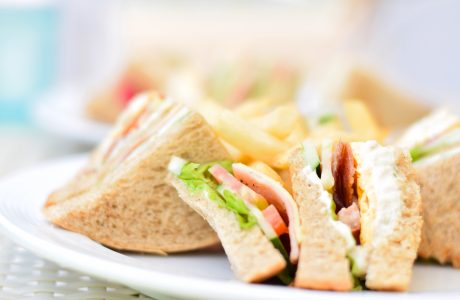 איך בוחרים קייטרינג? ארבעה כללי זהב